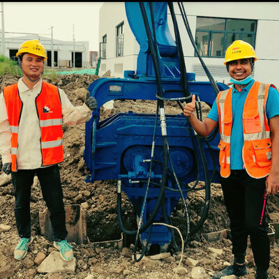 12M Vibro Pile Driver - 420KN Centrifugal Force & Pile-Protective Design