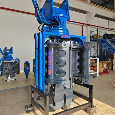 Pfahlramme mit Seitengriff | 10 M/min Hubgeschwindigkeit | 150 l großes Kraftstofftankvolumen